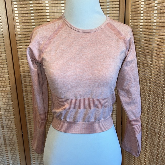 Kimberly  Cropped Sweater Pink - Picture 2 of 6